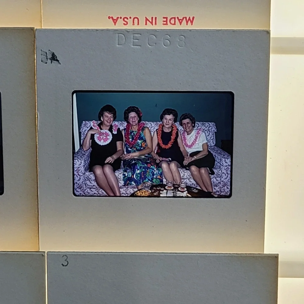 Lot of 30 Slides‎ Party Christmas People Gatherings 1968